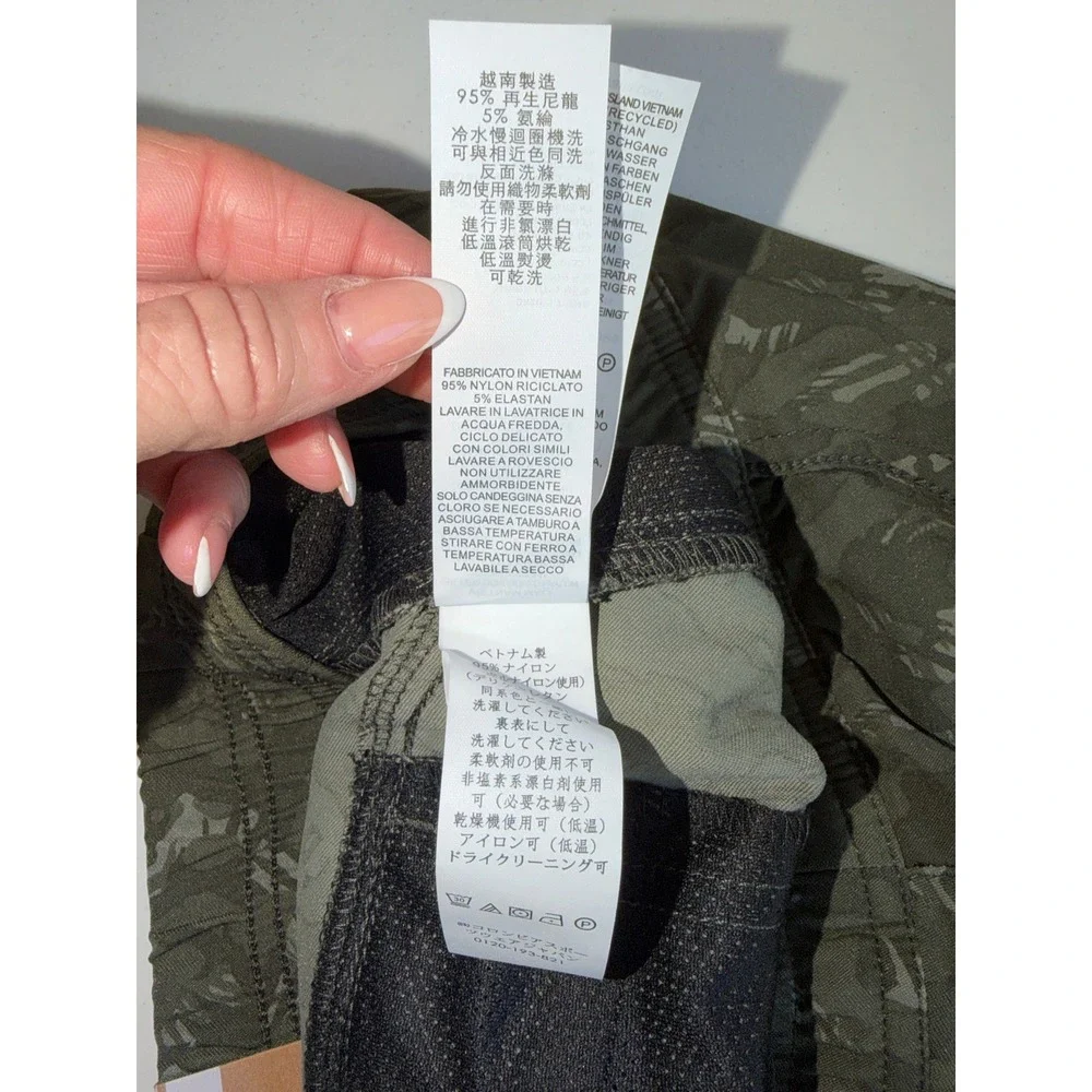 Prana Halle E-Waist Short II Evergreen Camo Green Hiking Shorts Womens 0 NEW